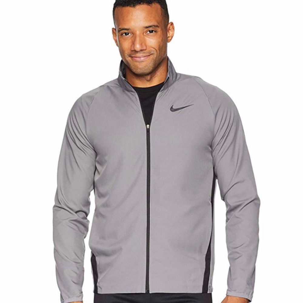 Nike men’s light weighted jacket size S new